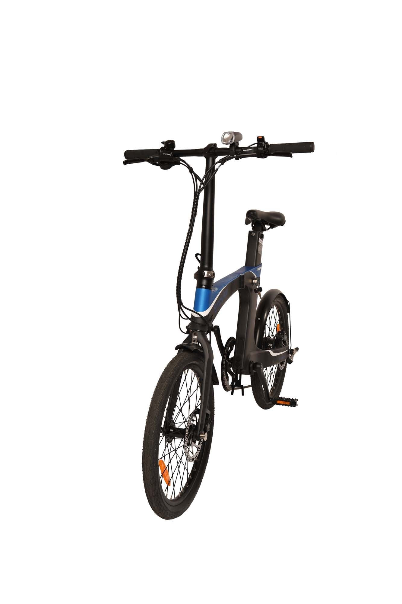 blaues Klapp-E-Bike von vorne mit Licht