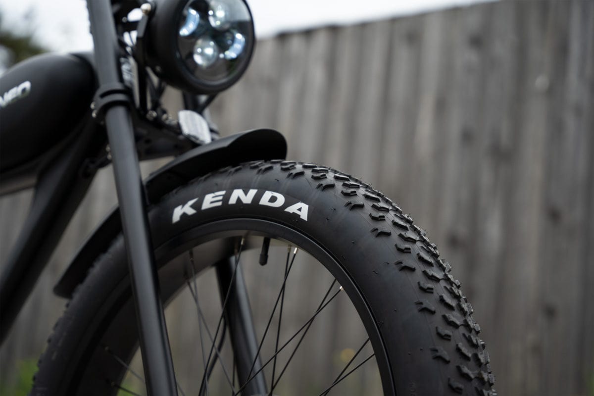 Café Racer E-Bike schwarz