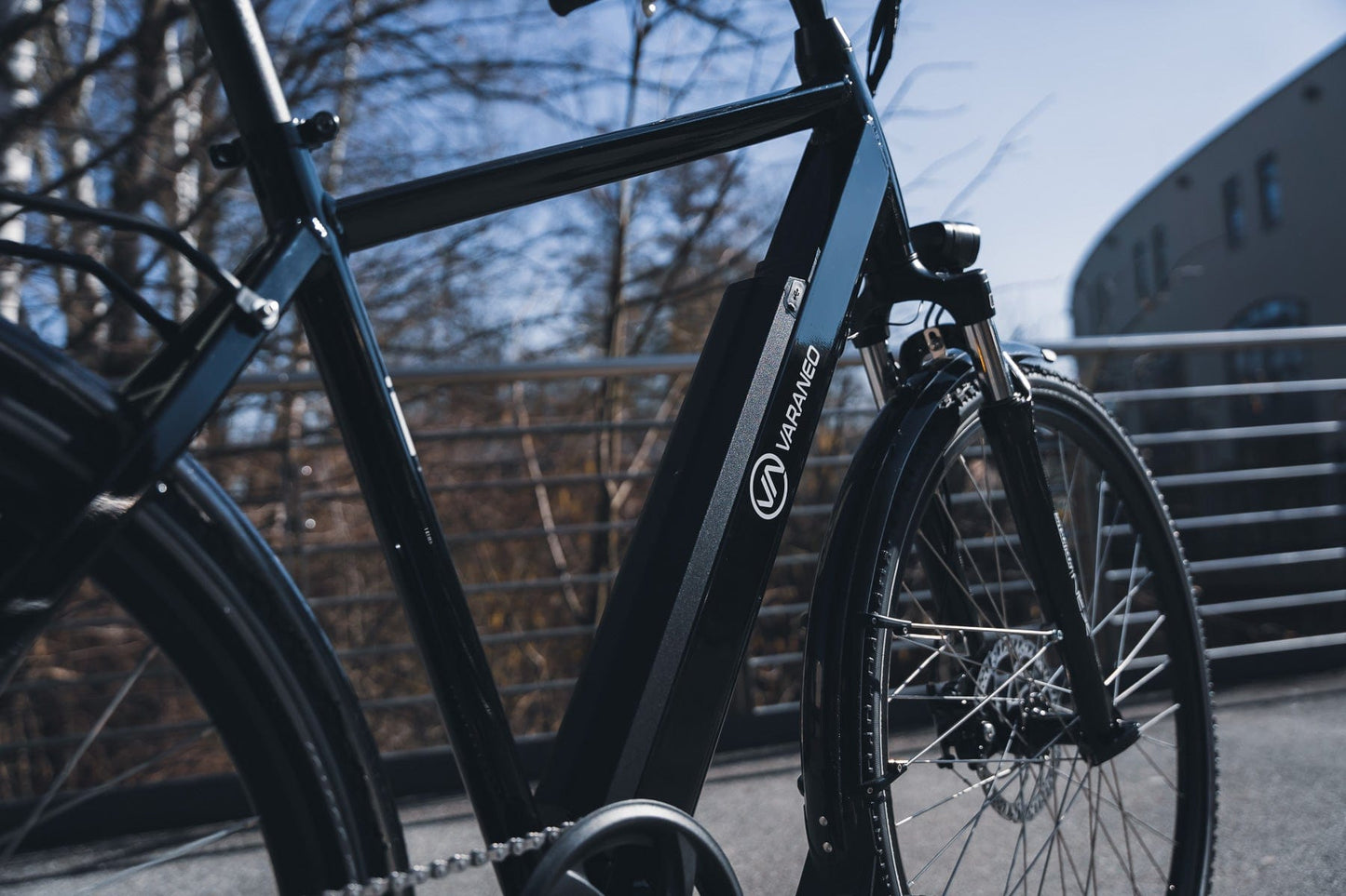 Herren Trekking-E-Bike - schwarz