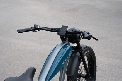 Café racer e-bike anthracite-petrol blue